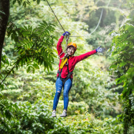 La Fortuna was supervet! Je kon er van alles doen, waaronder een canopytour, zwaaien aan een kabel en ondertussen de aapjes op dezelfde hoogte zien!