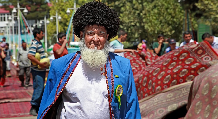 Vertrek – Aankomst Ashgabat (Turkmenistan)