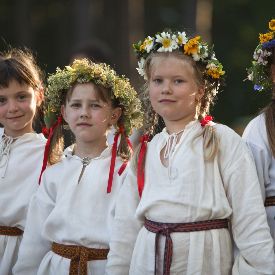 Van middeleeuwse straatjes tot uitgestrekte meren, Polen en de Baltische Staten laten je het verleden voelen, de natuur ademen en de cultuur beleven.