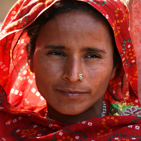 In Gujarat heb je een combinatie van exotische paleizen en tempels, Aziatische leeuwen, een immens zoutmeer met flamingo’s en bijna geen westerse toeristen. Ik ontmoette een familie die aan het verhuizen was per kameel; zoiets kan alleen maar in India! 